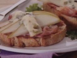 Pear and Roquefort Open Sandwiches