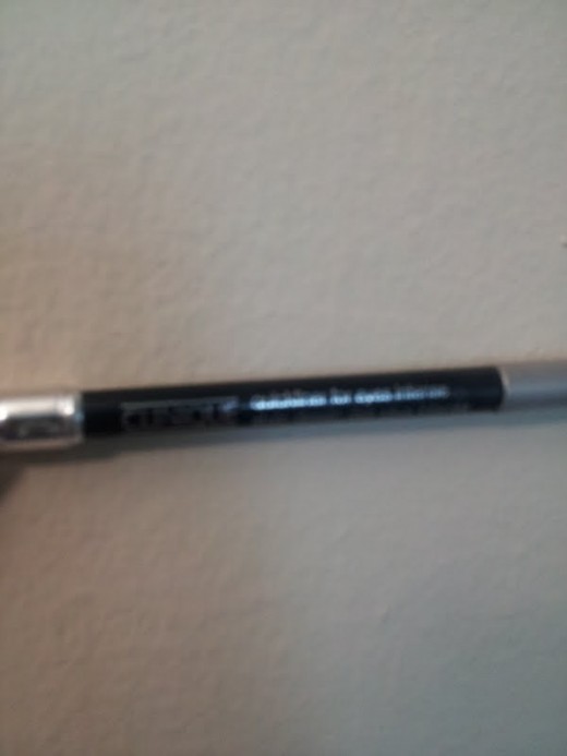 Clinique quick liner for eyes intense (01 intense black).