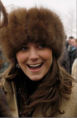 WHAT A SENSE OF HUMOR PRINCESS KATE HAS. SHE IS SEEN HERE LAUGHING IT UP WITH THE PRESS.