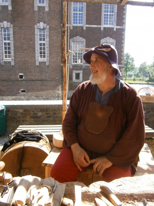 Kolje the Spoonmaker. Main courtyard. 