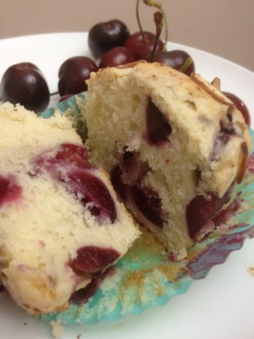 The cherries kept it's shape. Doesn't it look gorgeous?