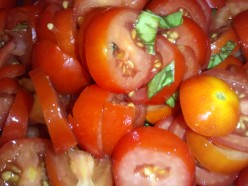 Fresh Tomato and Basil Salad (50 Calories per Serving)