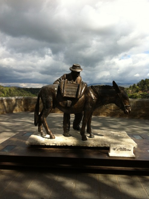 Bronze Statue of Villano