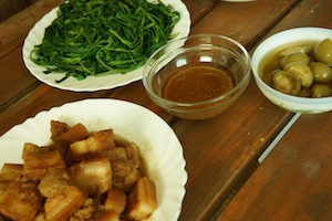Nước thịt kho tương 
