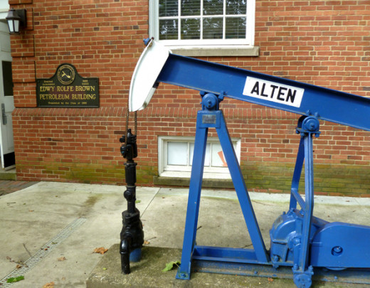 The Geology Annex at Marietta College, with an icon of petroleum engineering
