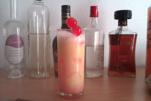 This is one of the cocktails I made ^^ using cherries as decoration.