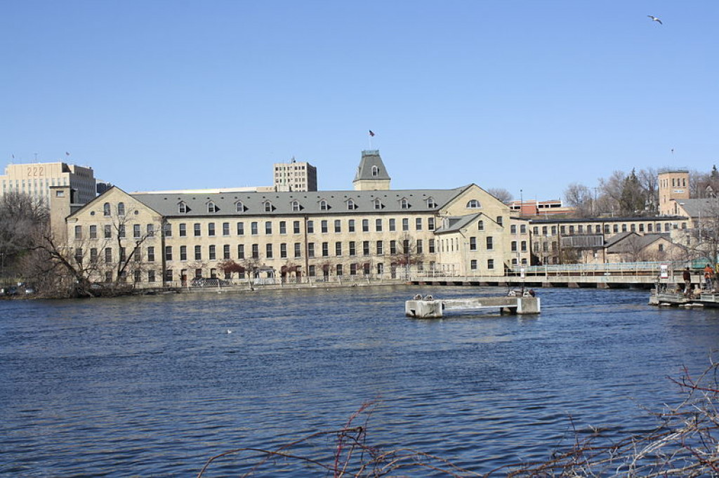 Wisconsin Travel Ideas Neenah Oshkosh And Green Bay HubPages