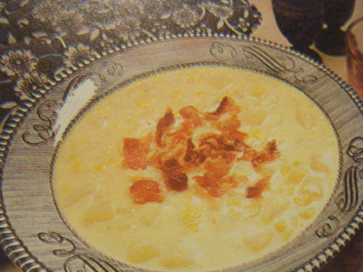 Here is how a bowl of your completed corn chowder will look like garnished with crumbled crisp bacon.