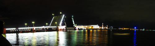 The Palace Bridge (Dvortsoviy Most) across the Neva. Photo by thisisbossi.