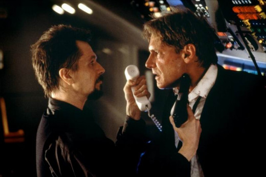Gary Oldman and Harrison Ford in Air Force One (1997)