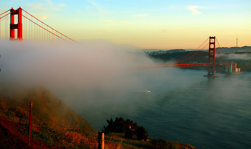 The Golden Gate Bridge ~ beautiful place for a first kiss.