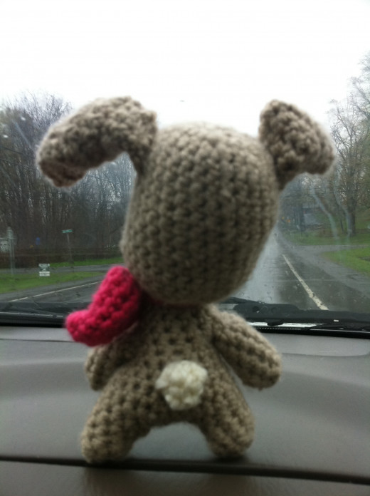 Back of crochet bunny.