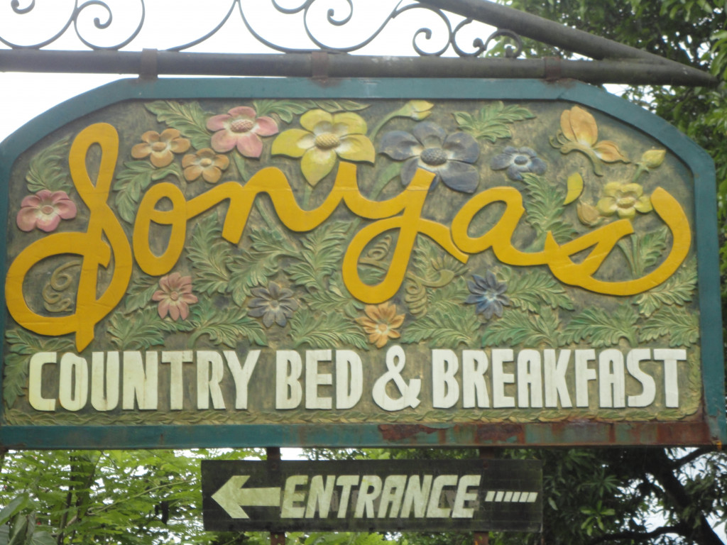 Sonya's Garden Country Bed and Breakfast, Freshness and Fine Dinein