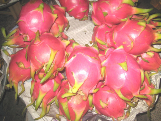 Tray of Dragon Fruits being sold in Baclaran (All Photo Credit: Travel Man aka Ireno Alcala)