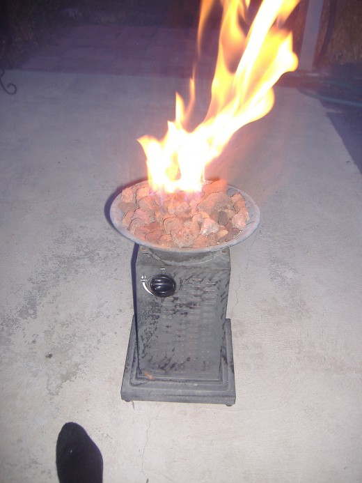 When a regular bonfire is not allowed (or convenient) a gas or propane fire can be a suitable replacement. 