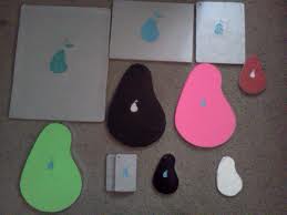 Made to imitate Apple, Pear products appear in many shows on Nickelodeon such as iCarly and Victorious. 