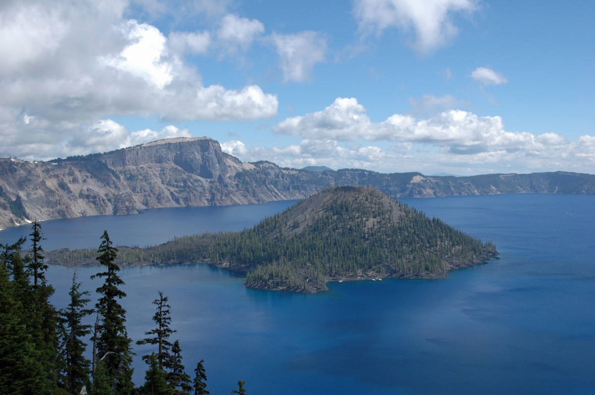 Best Places To Visit In Oregon: Crater Lake National Park