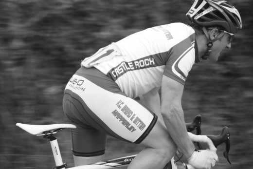 Improve your cycling power for short sprints and climbs in road cycling events