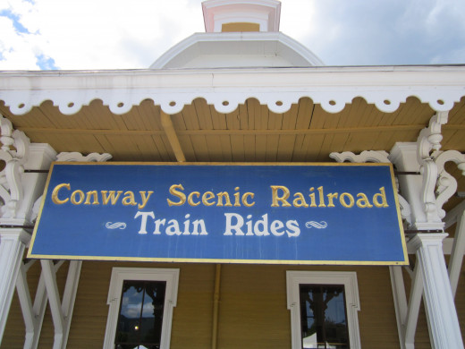Take a ride on the North Conway Scenic Valley Train!