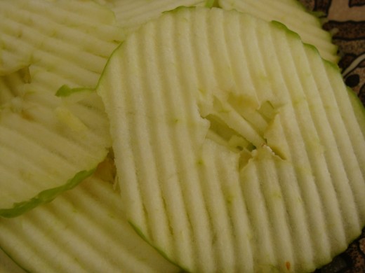 The crinkle cut gives a potato chip style slice.