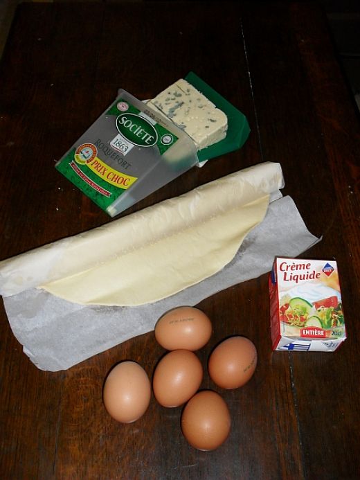 You only need 4 ingredients for a basic Roquefort Tart