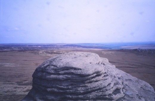 Gritstone boulder, Boulsworth Hill