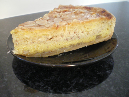 Almond pie
