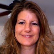 Laura Tucker profile image
