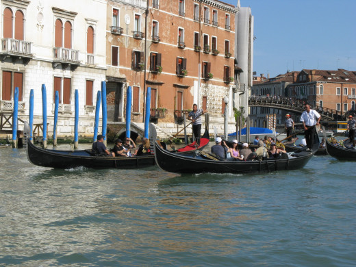 Gondoliers on the canal.