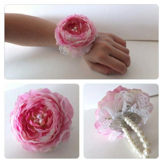 The new pearl braclette corsage for weddings