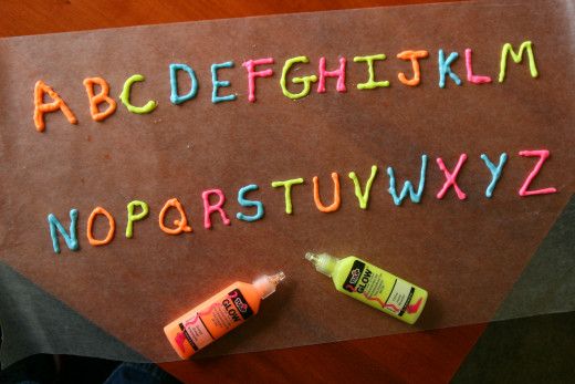Create the alphabet, pictures, or symbols with dimensional paint for unique window clings.
