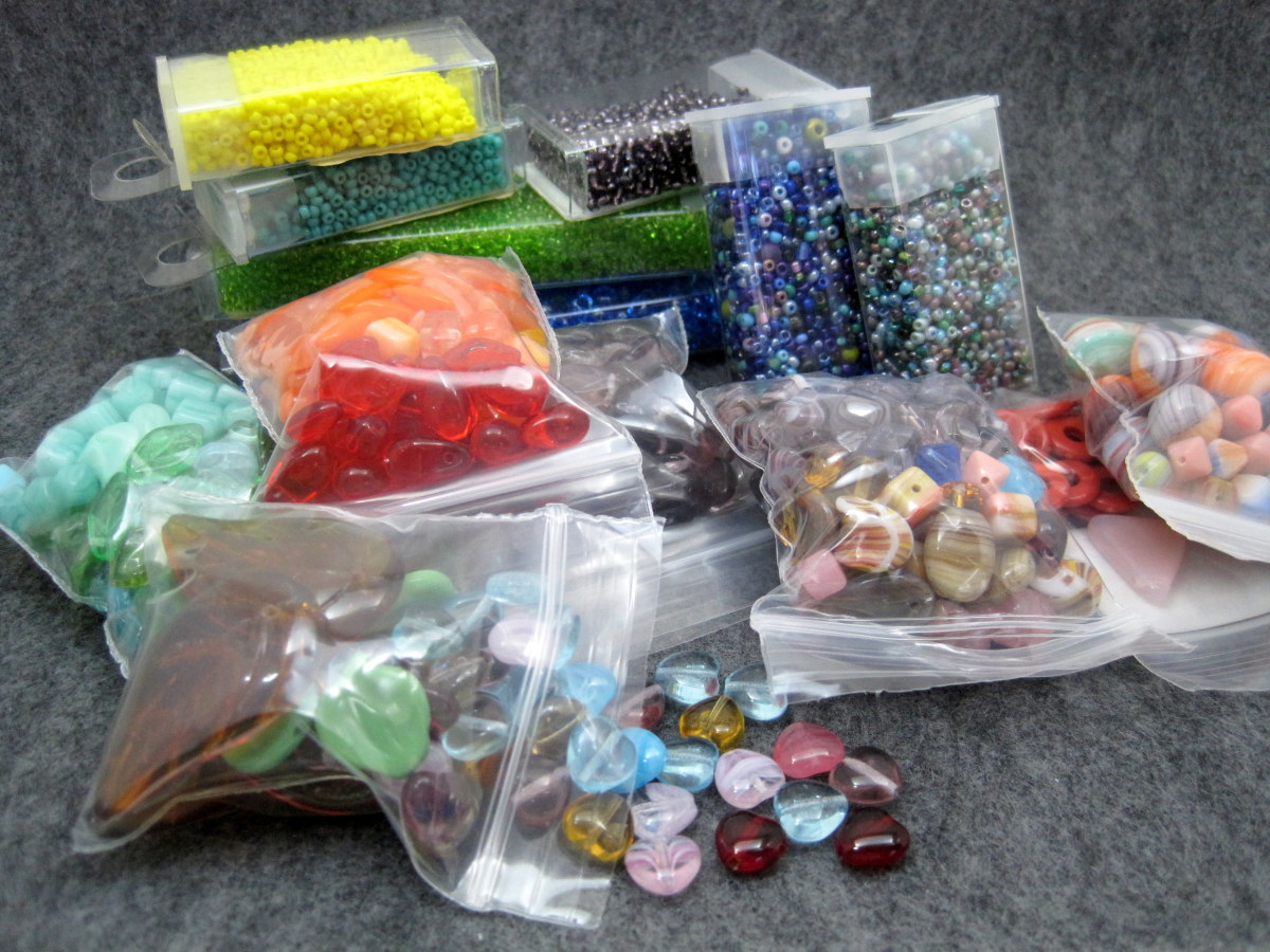 I never get tired of receiving beads and buttons as gifts.