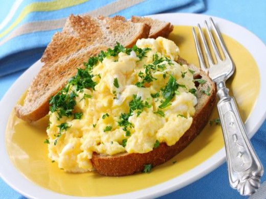 Spicy & Tangy Scrambled Eggs