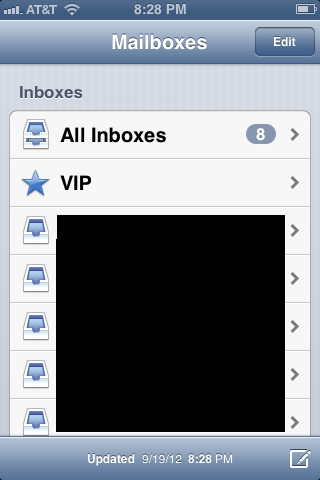 Tap the "New Message" icon in the lower right corner of the Mail window.