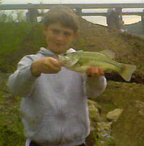 Not to be outdone by their smallmouth cousins, the Ohio River largemouth bass is a prize! Not to be outdone by their smallmouth cousins, the Ohio River largemouth bass is a prize!