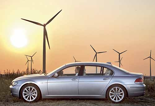 BMW Hydrogen 7 in peace with Mother Earth