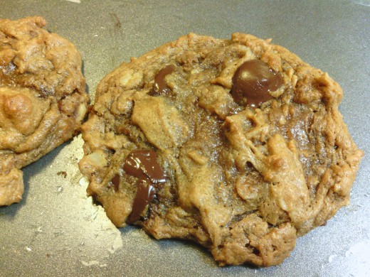 Flourless Oatmeal Peanut Butter Chocolate Chip Cookies. 