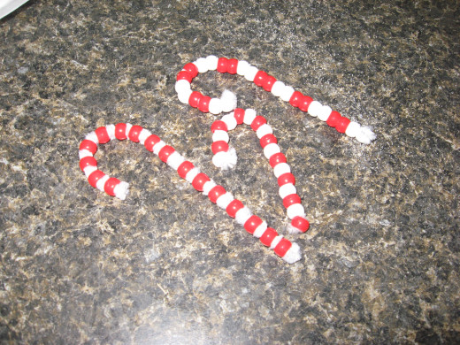 super easy bead candy canes