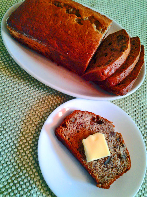 Banana Bread with Walnuts