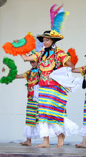 Nicaraguan women wearing the traditional Mestizaje dance costume were photographed by Omar Caldera on November 20, 2006.