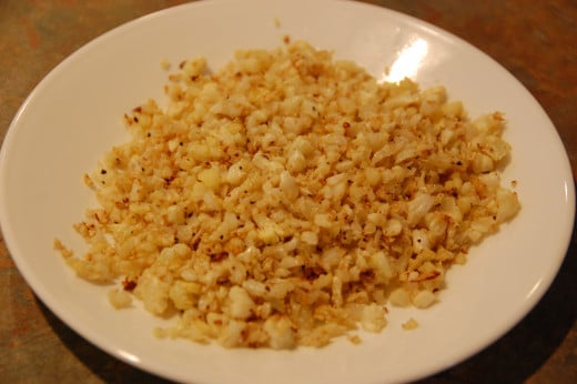 Oven-roasted cauliflower rice