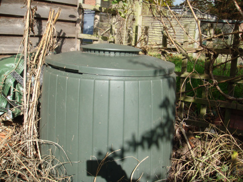 Compost bin