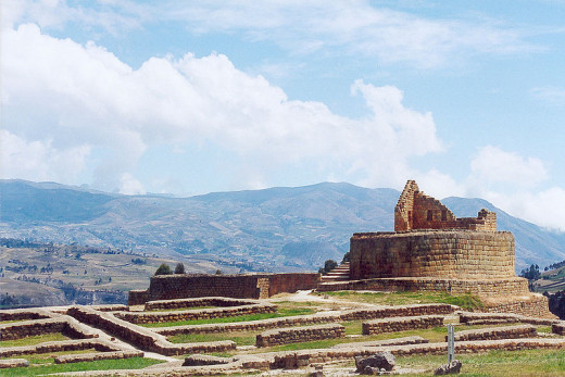 These Ingapirca Inca ruins in the province of Cañar were photographed by Delphine Ménard on December 11, 2004.
