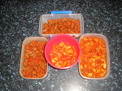 4 x servings of my Chinese Chicken; 4 x servings of my Mexican Beef (2 servings per container) 