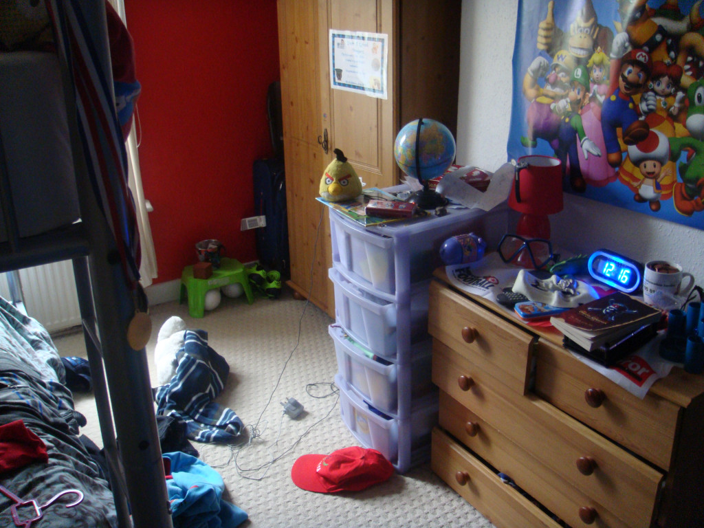 How to Quickly Tidy a Messy Bedroom HubPages