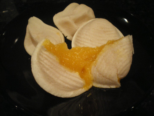 Sweet egg sauce cakes
