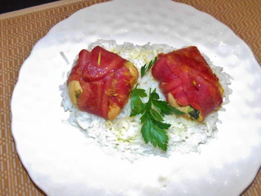 Turkey Bacon Wrapped Chicken with Lettuce