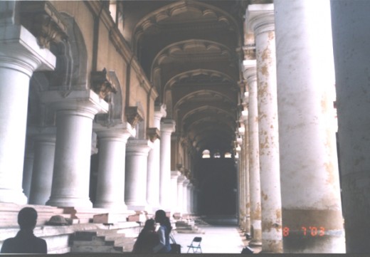 4. An Internal View of Thirumalai Nayakkar Mahal.