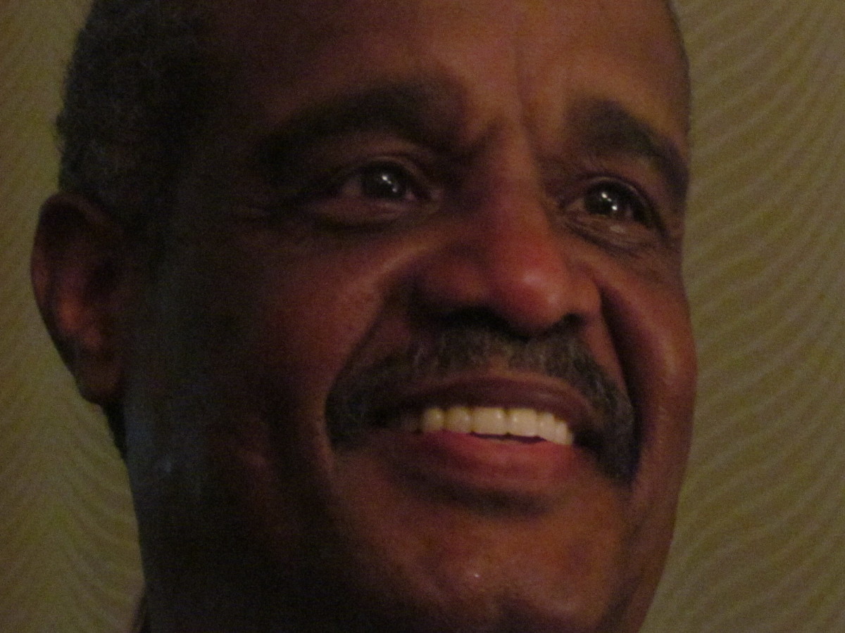 Grammy Award winning Russell Thompkins and The New Stylistics performed at Thomasina's in St. Albans, NY. 