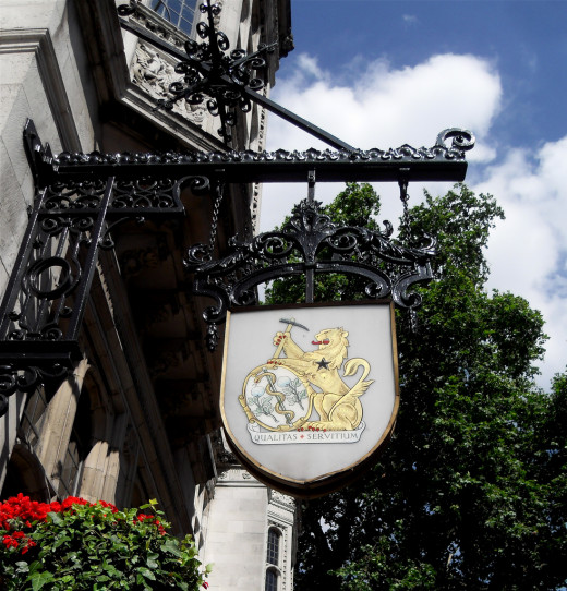 Golden Lion, Black Star and the Rod of Asclepius; Temple, Aldwych, London. July 2009 